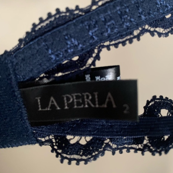 La perla lace garter belt in Navy blue - Picture 5 of 6